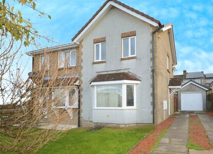 Juniper Grove, 3 bedroom Semi Detached House to rent, £900 pcm