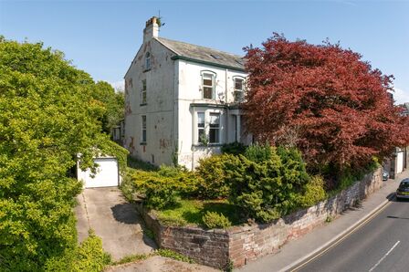 5 bedroom Semi Detached House for sale
