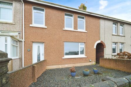 3 bedroom Mid Terrace House to rent