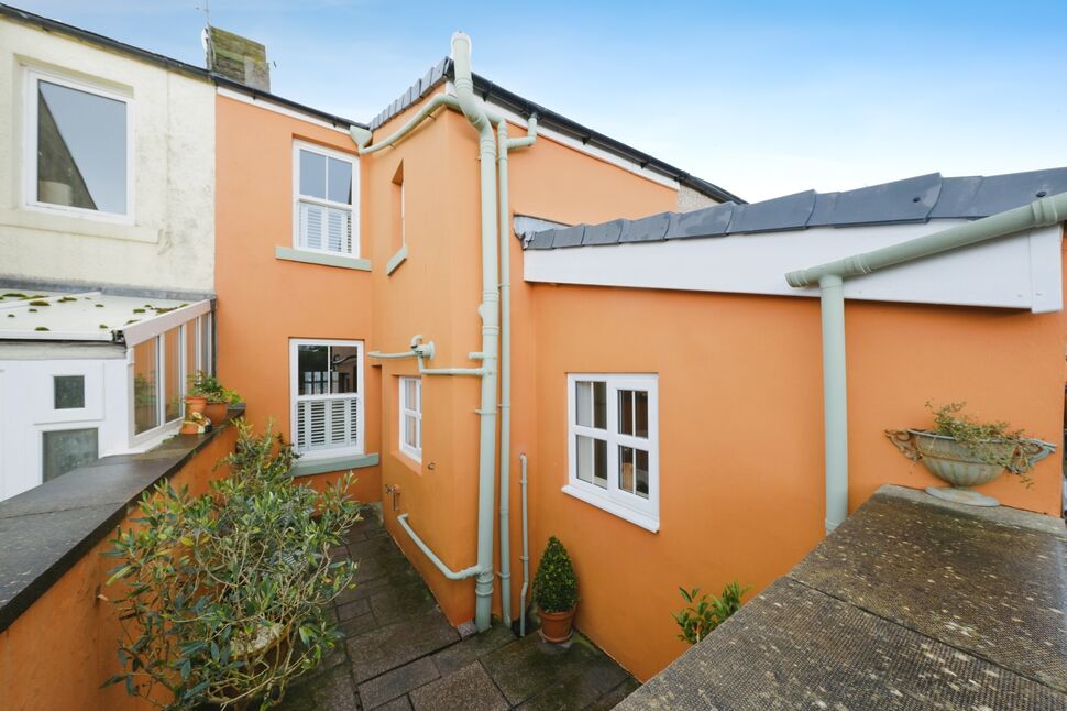 2 bedroom Mid Terrace House for sale, Main Street, Frizington, CA26 £115,000