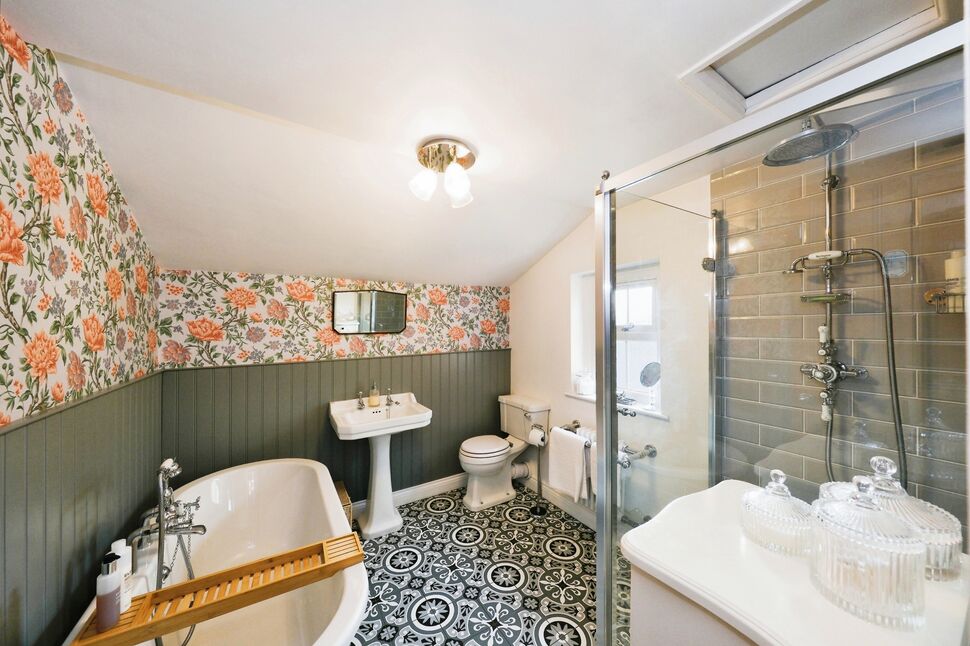 2 bedroom Mid Terrace House for sale, Main Street, Frizington, CA26 £