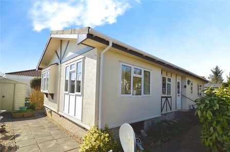 2 bedroom Detached Property for sale