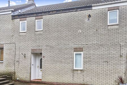 2 bedroom Mid Terrace House to rent