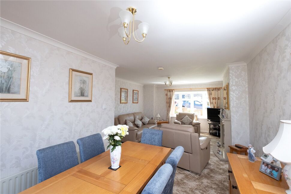 Lounge / Dining Room