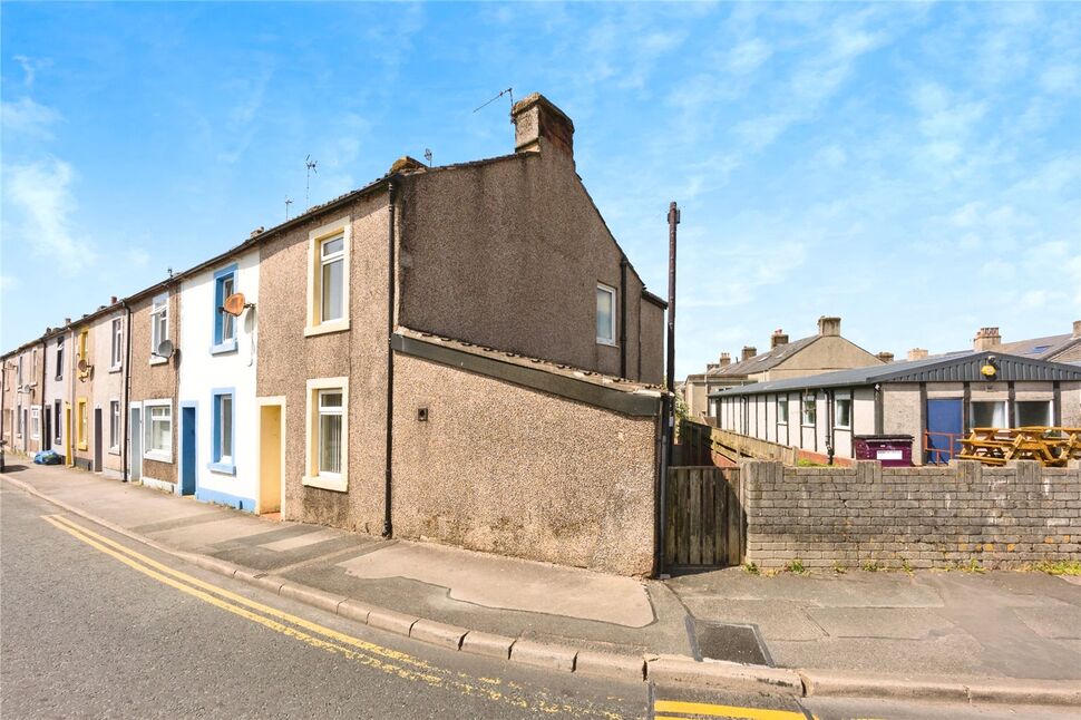2 bedroom Mid Terrace House for sale