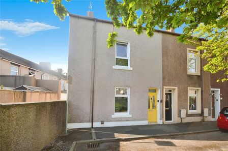 2 bedroom End Terrace House for sale