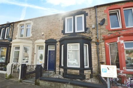 2 bedroom Mid Terrace House for sale