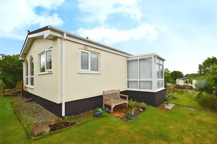 2 bedroom Detached Property for sale