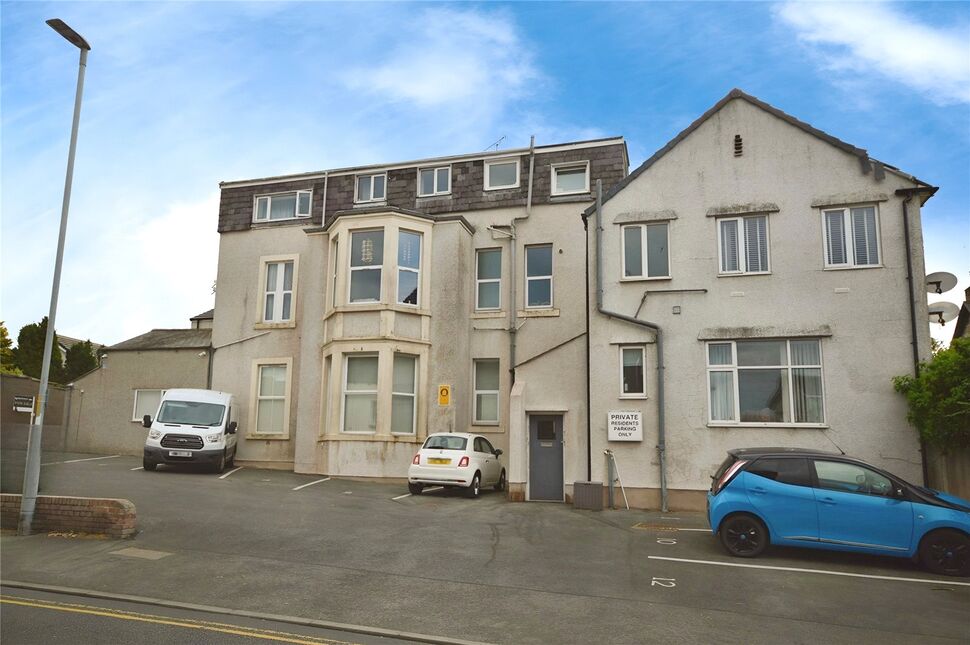 Main image of 1 bedroom  Flat for sale, Park End Road, Workington, Cumbria, CA14