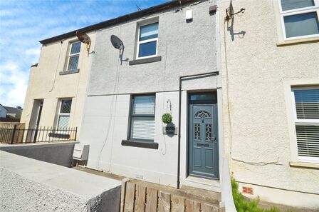 2 bedroom Mid Terrace House for sale