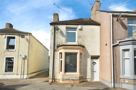 2 bedroom Mid Terrace House for sale