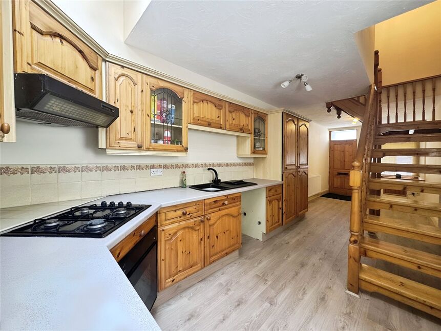 Kitchen / Living Area