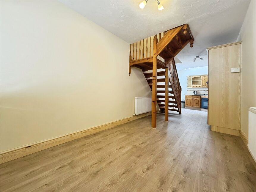 Kitchen / Living Area
