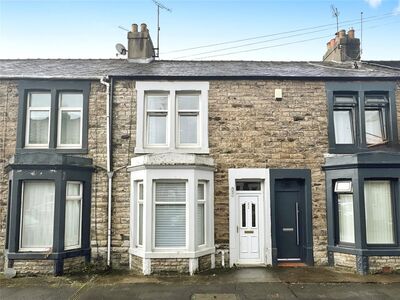3 bedroom Mid Terrace House for sale