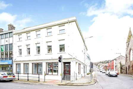 2 bedroom  Flat to rent