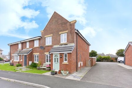 3 bedroom End Terrace House for sale