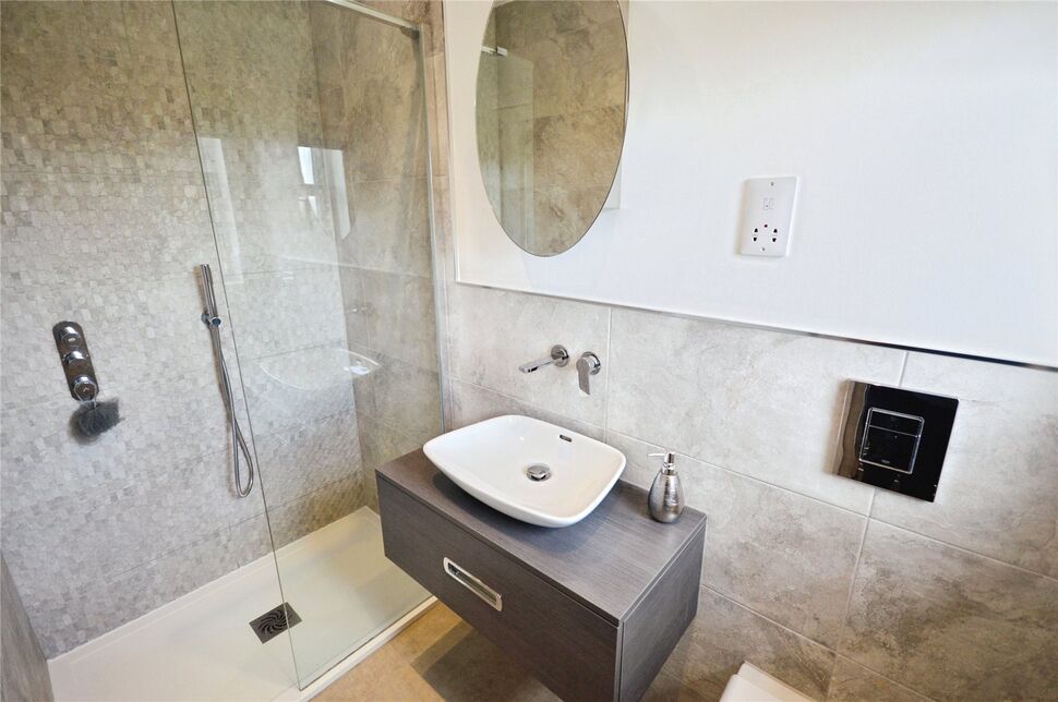 En-Suite Shower