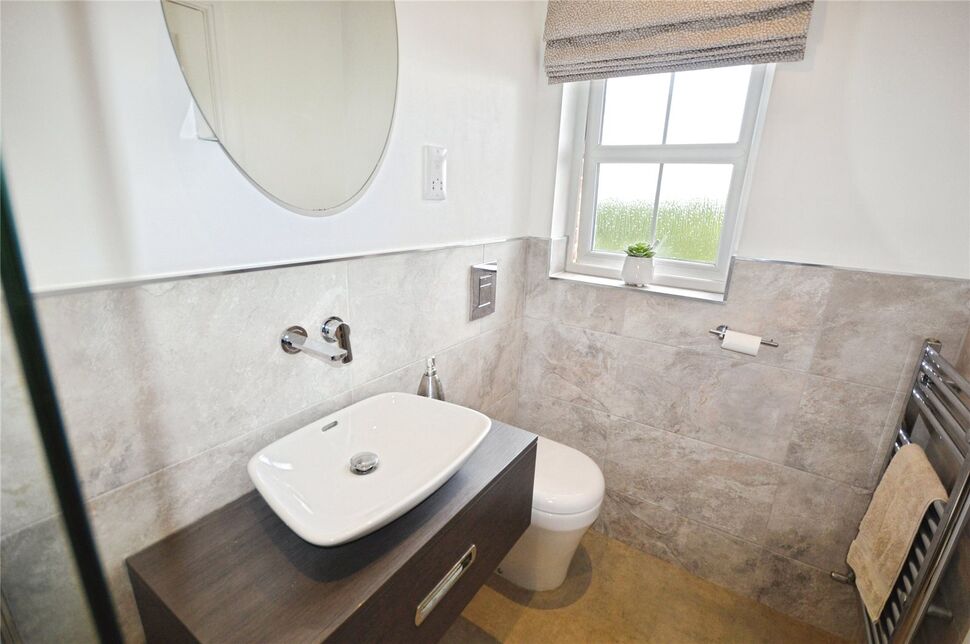 En-Suite Shower