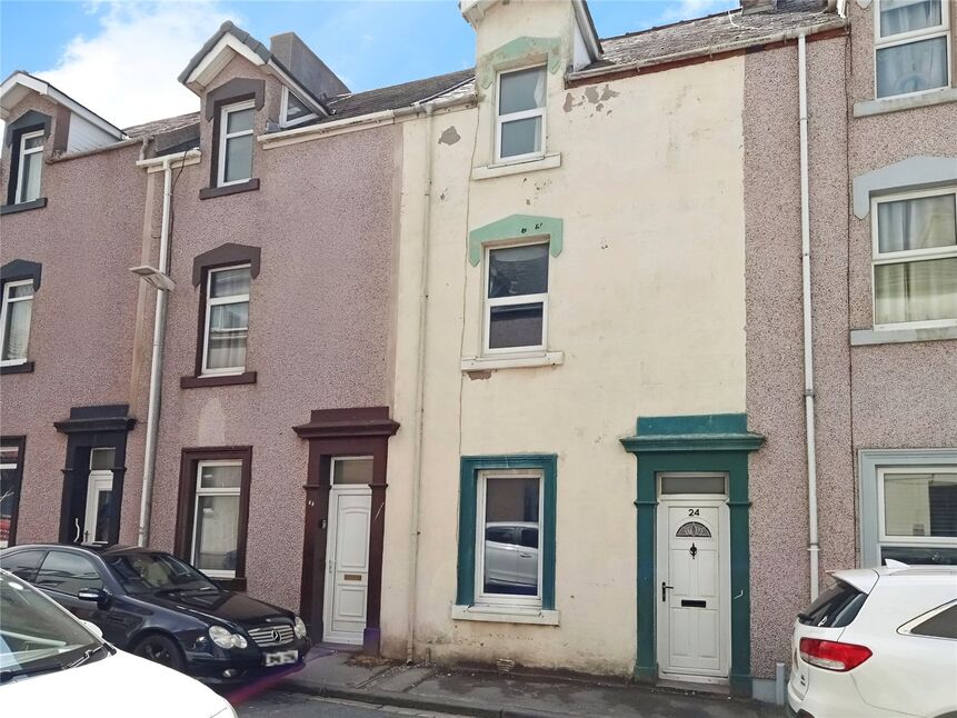 4 bedroom Mid Terrace House for sale