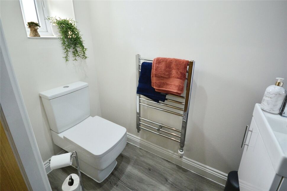 Cloakroom / WC