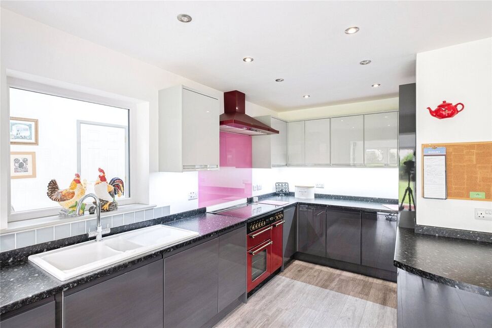 Living / Kitchen