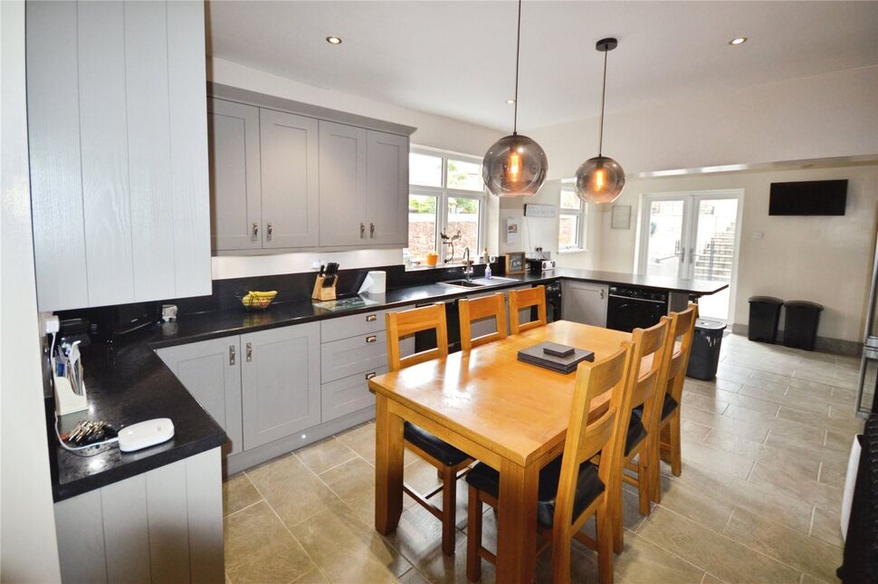 Kitchen / Diner