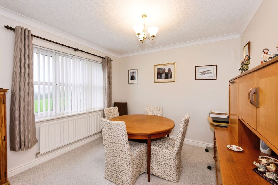 Lounge / Dining Room