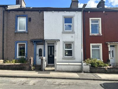 3 bedroom Mid Terrace House to rent