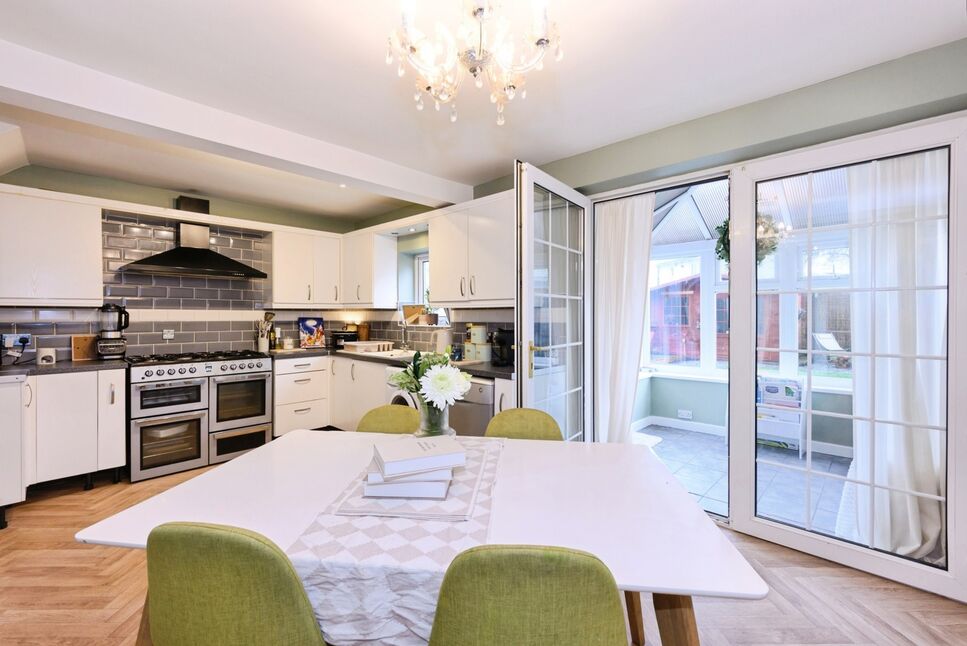 Kitchen / Dining Room