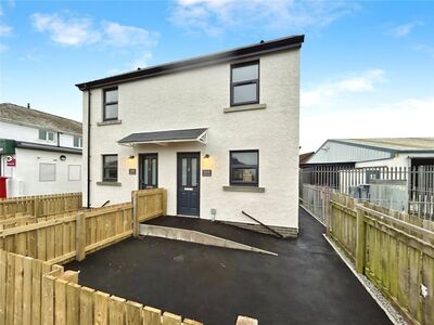 2 bedroom Semi Detached House to rent