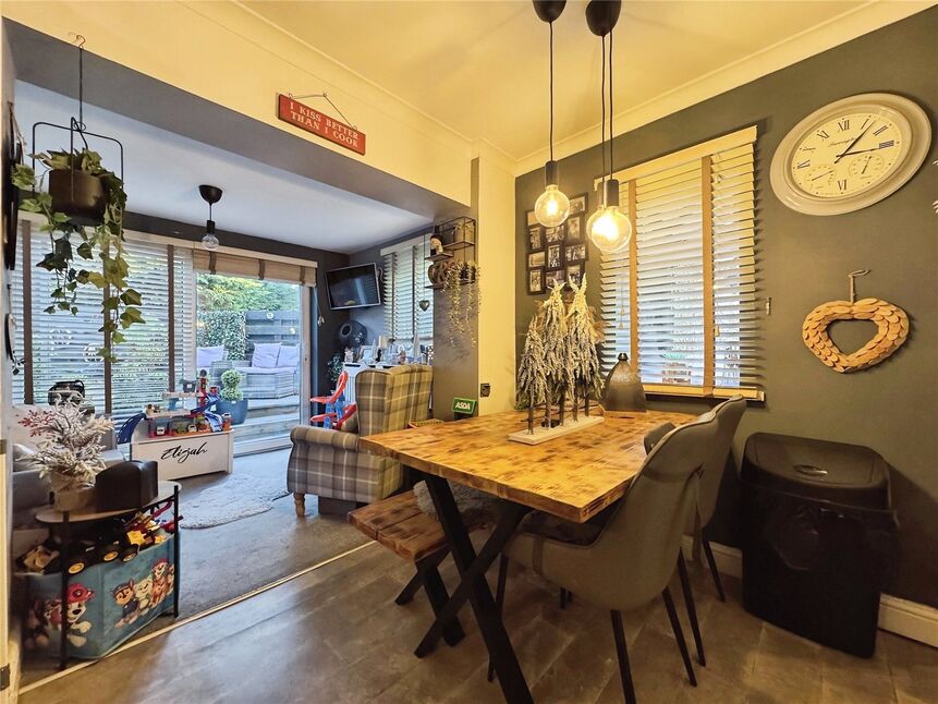 Kitchen / Dining Room