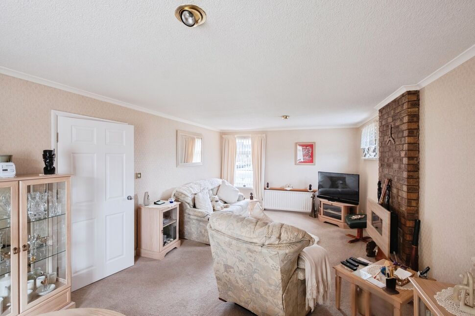 Lounge / Dining Room