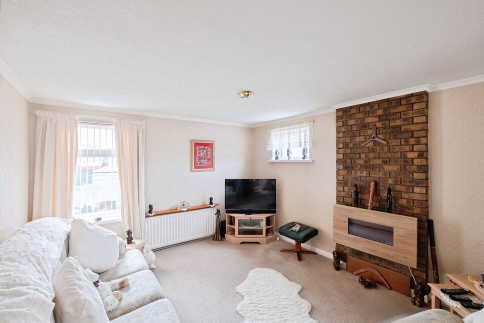 Lounge / Dining Room