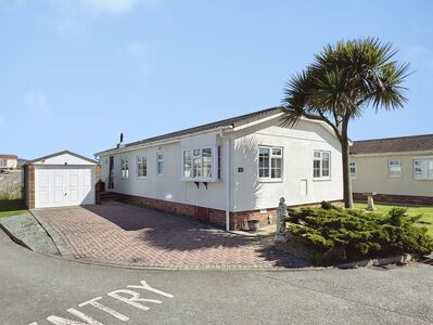 3 bedroom Detached Property for sale