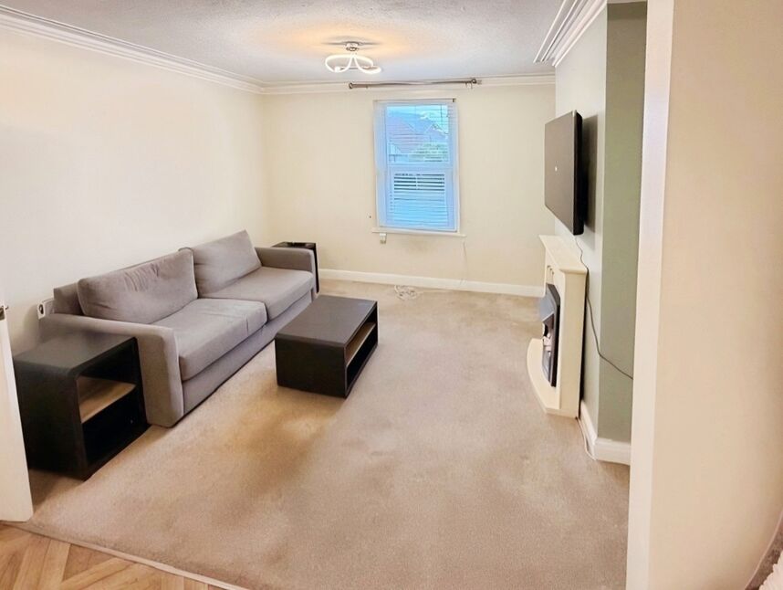 Lounge / Dining Room