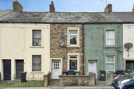 2 bedroom Mid Terrace House for sale