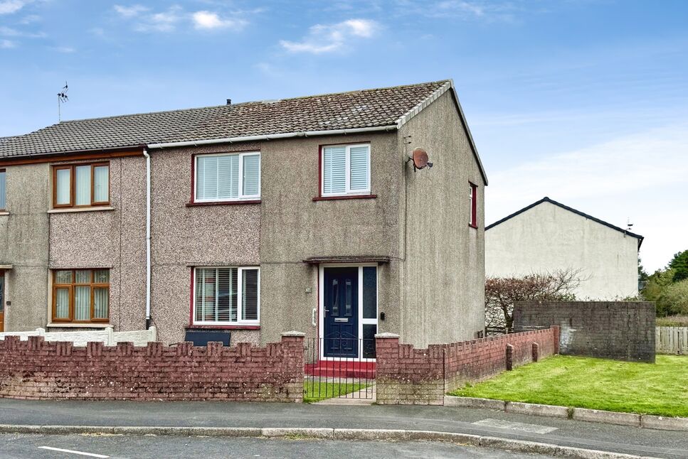3 bedroom End Terrace House for sale