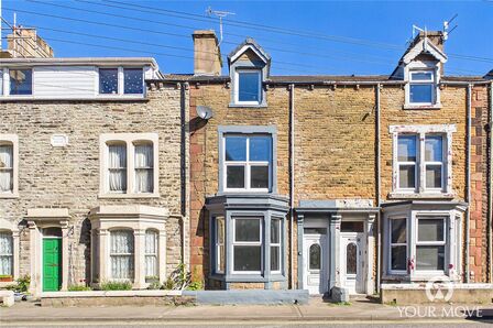 4 bedroom Mid Terrace House for sale