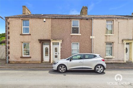 2 bedroom Mid Terrace House for sale