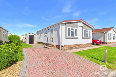 2 bedroom Detached Property for sale