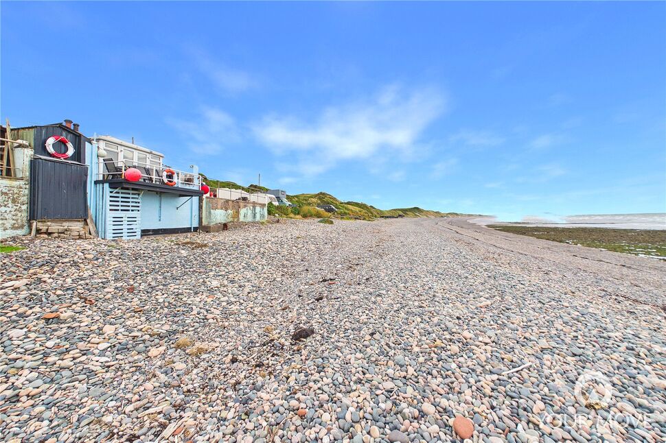 2 bedroom Mid Terrace Bungalow for sale