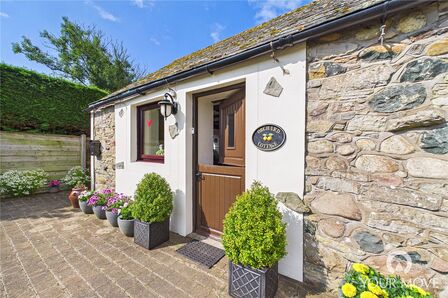 2 bedroom Semi Detached Bungalow for sale