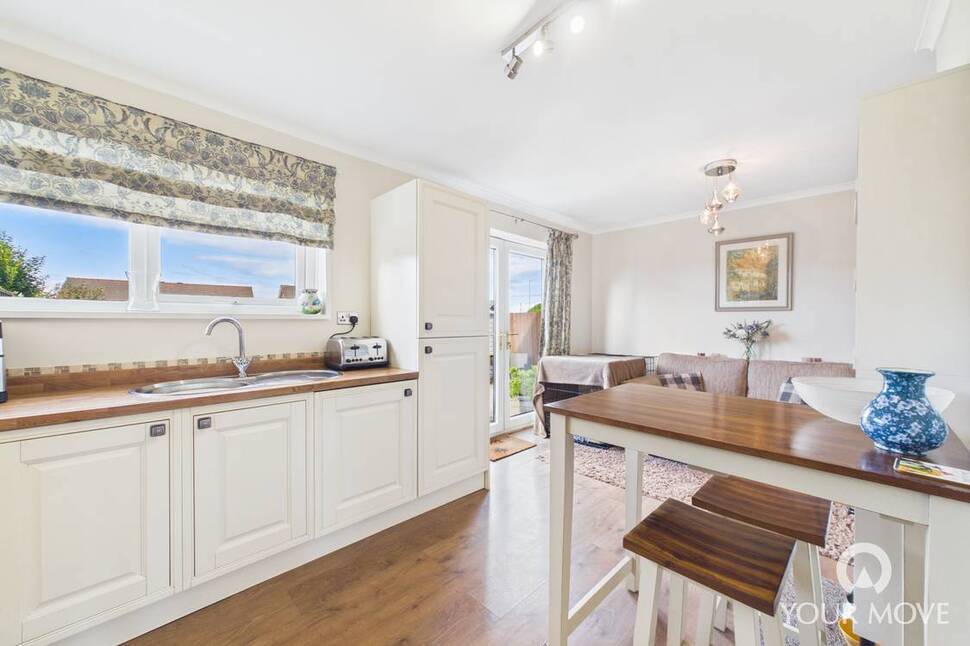 Kitchen / Dining Room