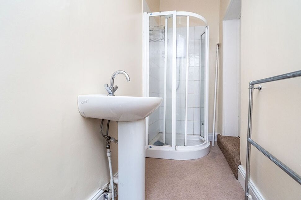 Shower Room / WC