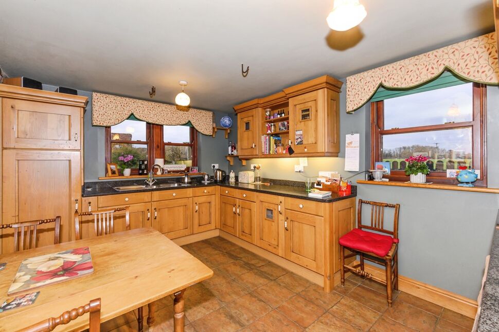 Kitchen / Breakfast Room