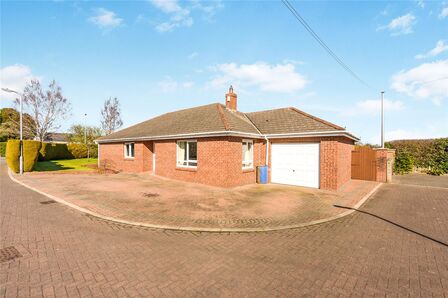 Glen Helen Close, 3 bedroom Detached Bungalow for sale, £335,000