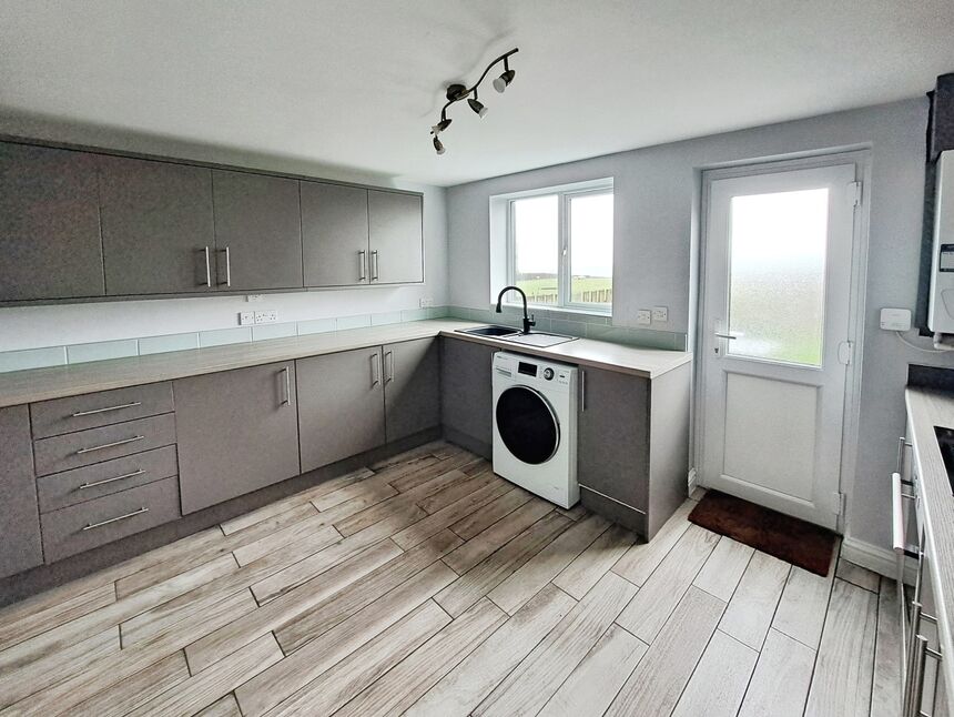 Kitchen / Breakfast Room