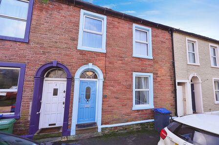 Union Street, 3 bedroom Mid Terrace House for sale, £185,000