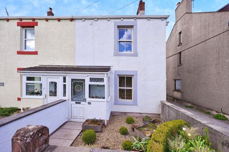 Pinegrove, 2 bedroom Semi Detached House for sale, £195,000