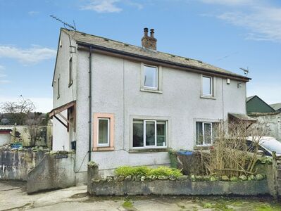 2 bedroom Semi Detached House to rent